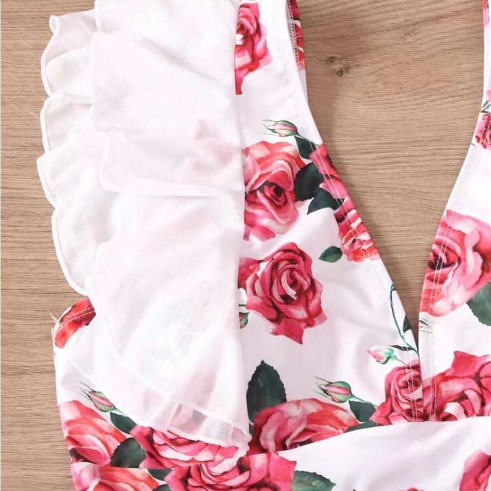 Floral Ruffle Bikini Set - Picture 2 of 6